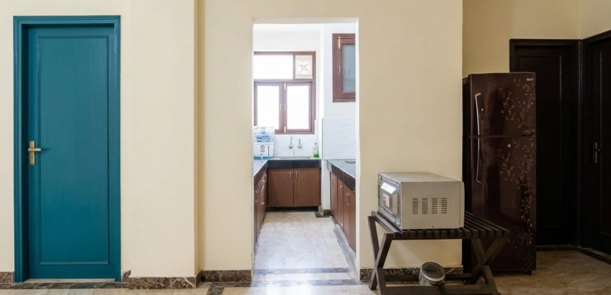 5BHK Floor for Working Professionals – DLF Phase 2, Sector 25 Gurgaon