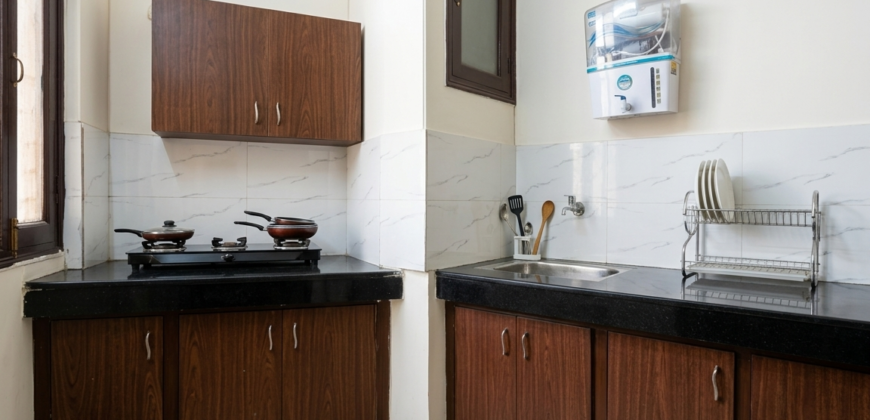 5BHK Floor for Working Professionals – DLF Phase 2, Sector 25 Gurgaon