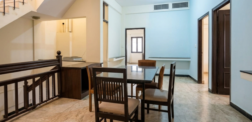 5BHK Floor for Working Professionals – DLF Phase 2, Sector 25 Gurgaon