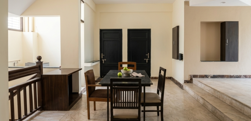5BHK Floor for Working Professionals – DLF Phase 2, Sector 25 Gurgaon