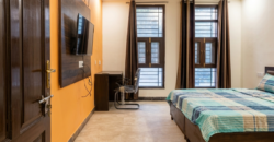 5BHK Floor for Working Professionals – DLF Phase 2, Sector 25 Gurgaon