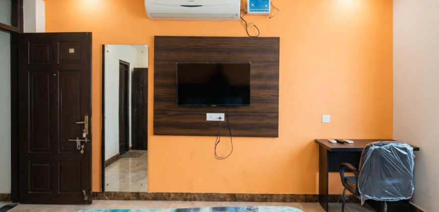 5BHK Floor for Working Professionals – DLF Phase 2, Sector 25 Gurgaon