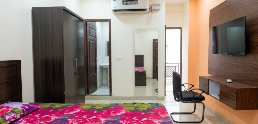 5BHK Floor for Working Professionals – DLF Phase 2, Sector 25 Gurgaon