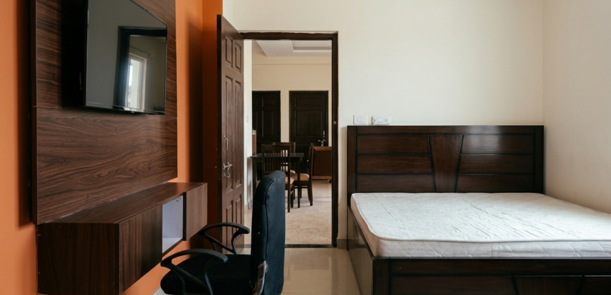 5BHK Floor for Working Professionals – DLF Phase 2, Sector 25 Gurgaon