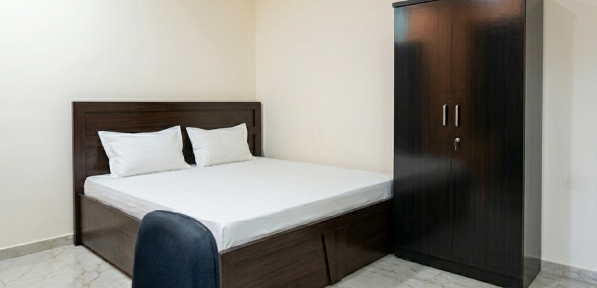 5BHK Floor for Working Professionals – DLF Phase 2, Sector 25 Gurgaon