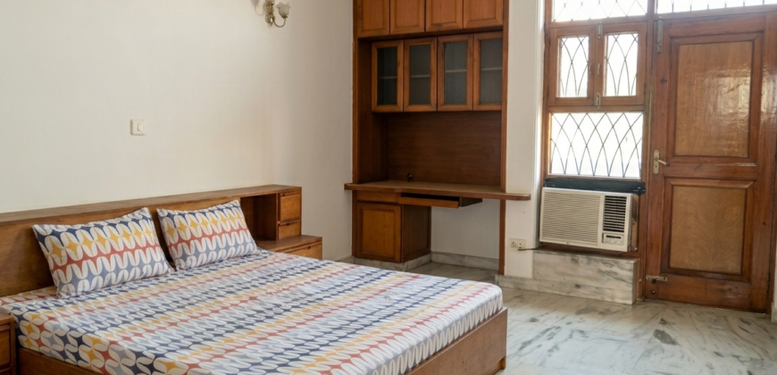 4BHK Duplex Villa for Working Professionals – Sector 25 Gurgaon