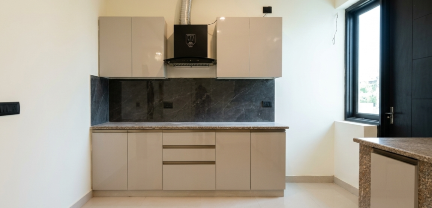 Premium 4BHK Floor for Working Professionals – Sector 56 Gurgaon