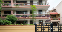 Premium 4BHK Floor for Working Professionals – DLF Phase 2, Sector 25 Gurgaon
