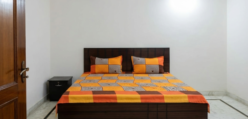 Premium 4BHK Floor for Working Professionals – DLF Phase 2, Sector 25 Gurgaon