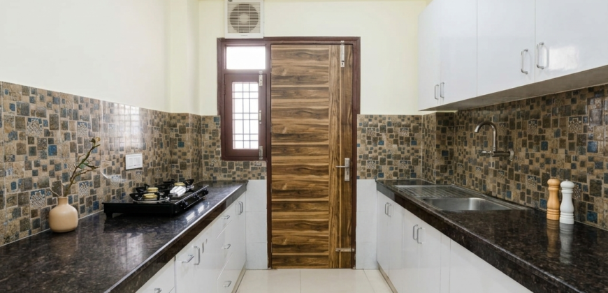 Premium 3BHK Floor for Working Professionals – Sector 52 Gurgaon