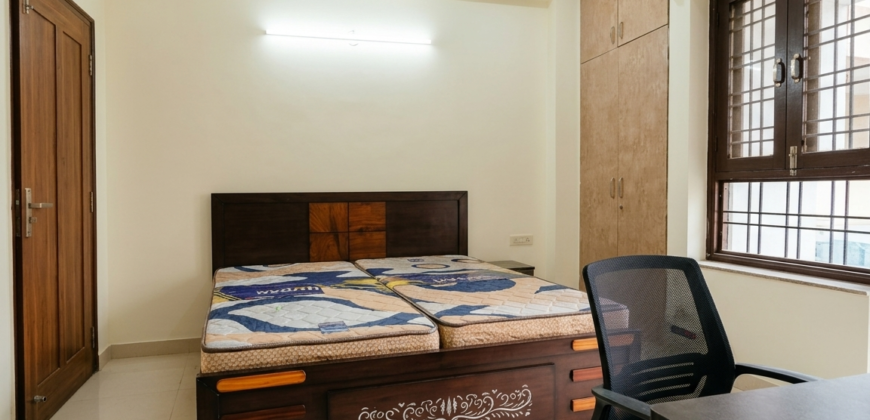 Premium 3BHK Floor for Working Professionals – Sector 52 Gurgaon