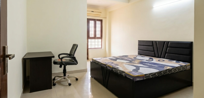 Premium 3BHK Floor for Working Professionals – Sector 52 Gurgaon